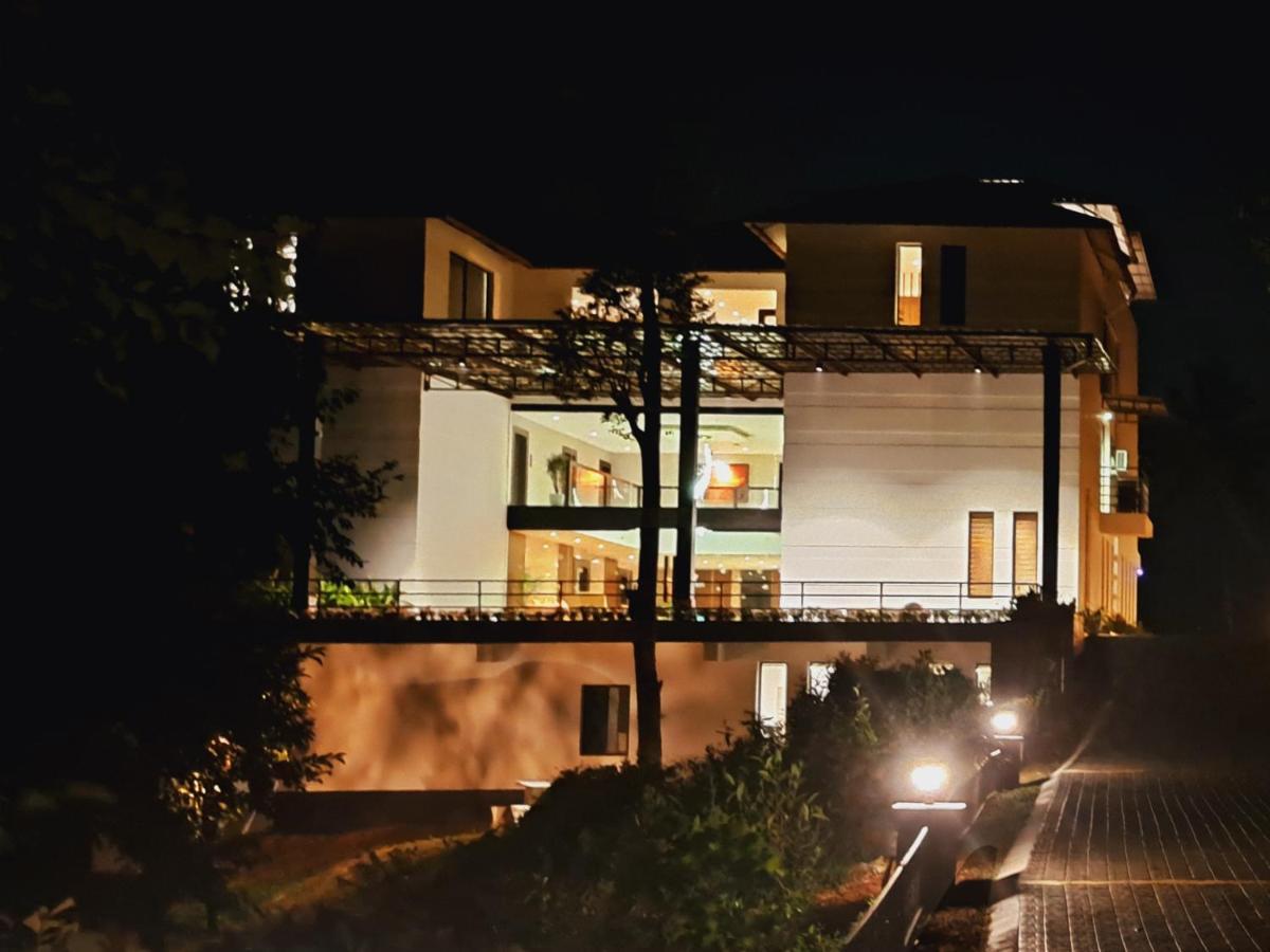 Viceroy Luxury Mountain Resort And Spa Munnar Exterior photo