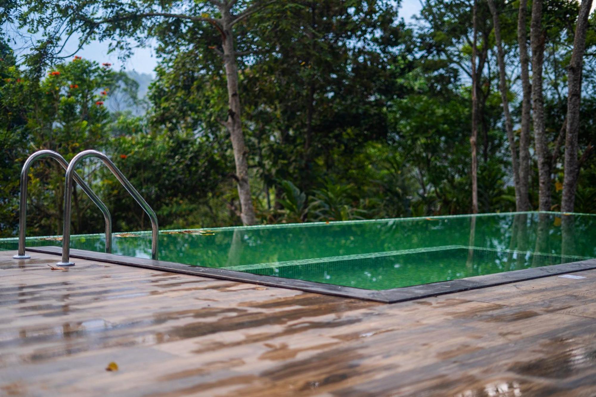 Viceroy Luxury Mountain Resort And Spa Munnar Exterior photo